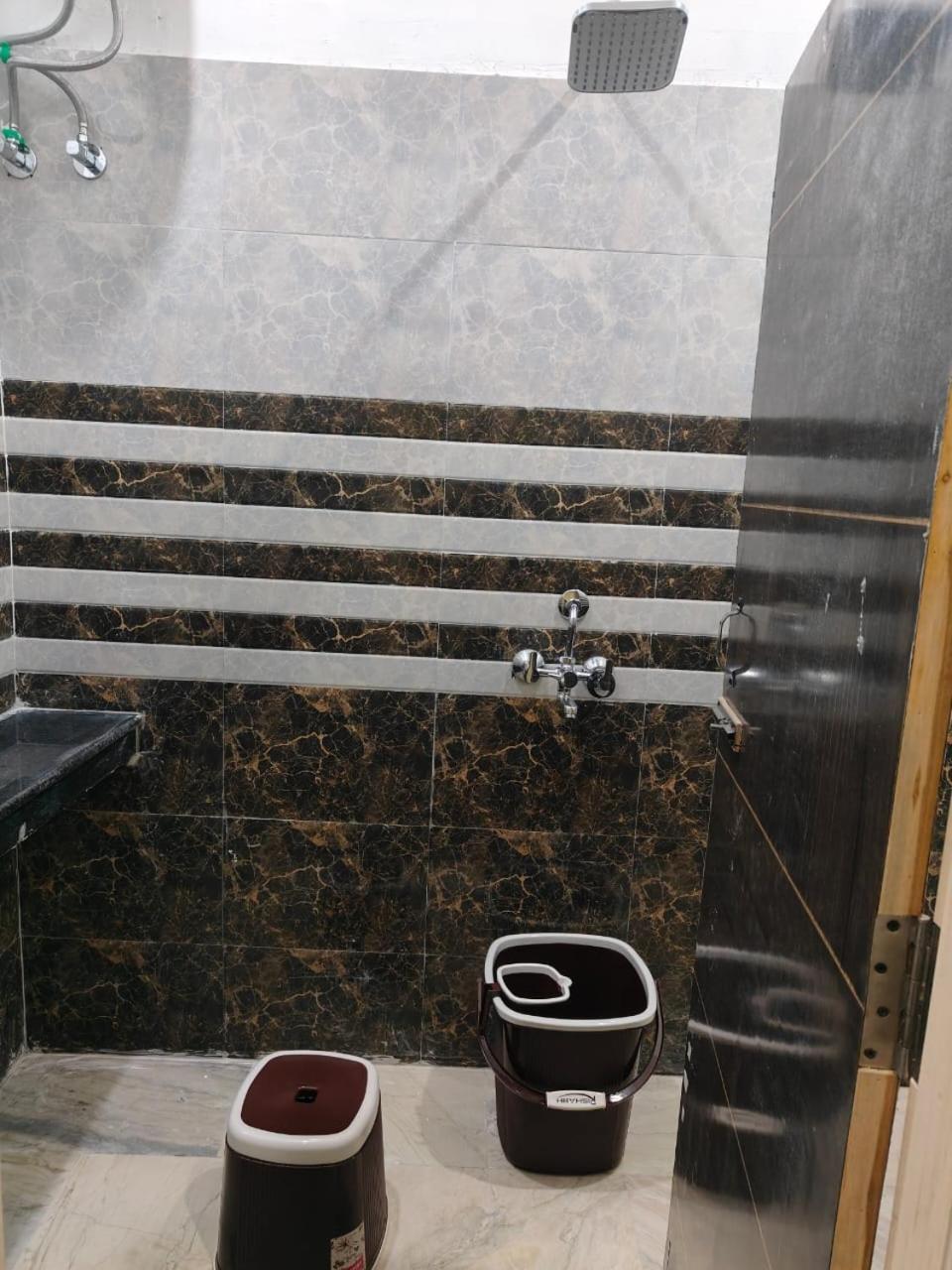 Sky Inn Paying Guest House Βαρανάσι Εξωτερικό φωτογραφία