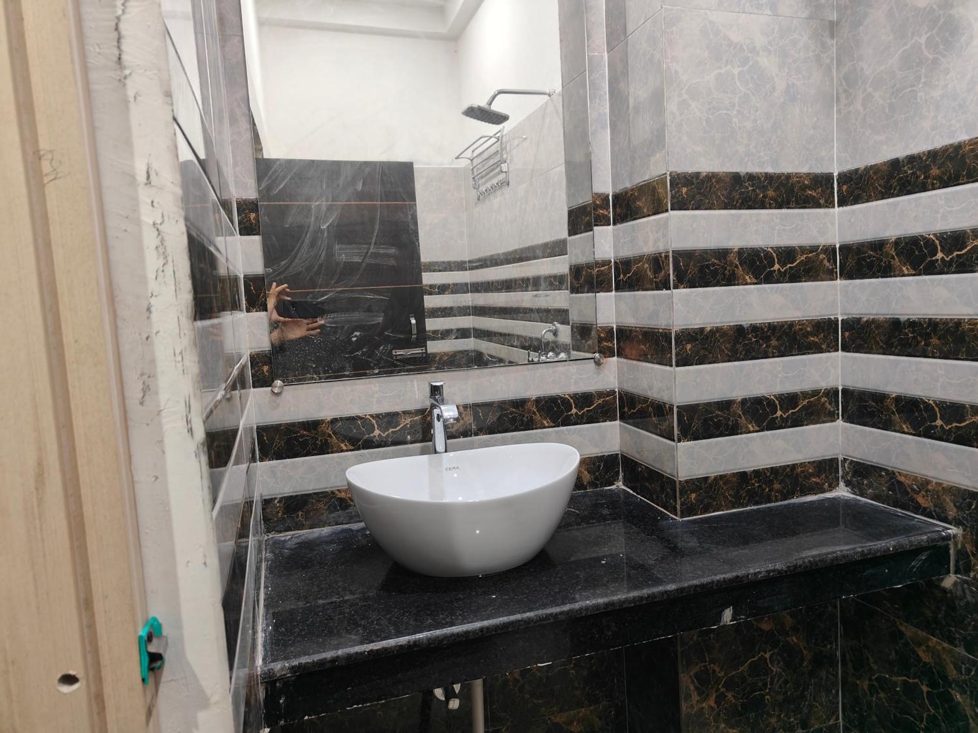 Sky Inn Paying Guest House Βαρανάσι Εξωτερικό φωτογραφία